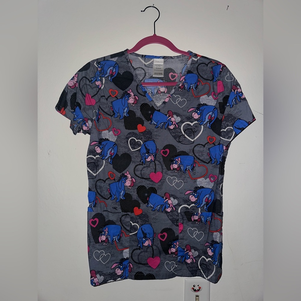 Scrub top